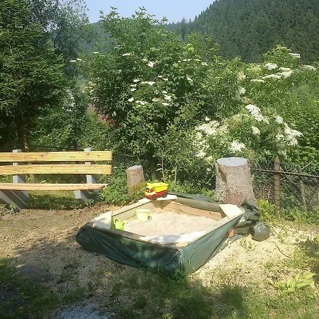 Ferienhaus Bergwiese بيت للعطل *
