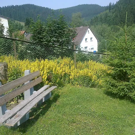 Ferienhaus Bergwiese بيت للعطل فيلديمان
